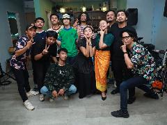 Rangkai dan Jingga Arshabidari Pamer Karya di Program Main-Main di Cipete Episode 17