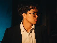 Aldi Haqq Rilis Album Debut Bertajuk Road to Peak of Love
