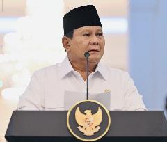 Jenguk Korban di RS Polri, Prabowo Sebut Aksi Demo Indikasi Makar