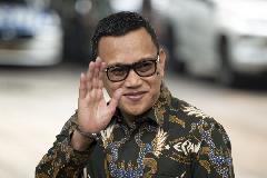 Abdul Karding Tegaskan Tak Kenal Azis Wellang Saat Bermain Domino dengan Menhut