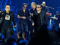 Steve Vai, Bumblefoot, Eric Martin hingga Billy Shehan Guncang Konser Dewa 19 All Stars di GBK