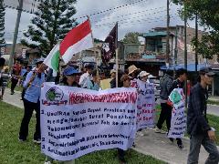 Anggota DPD Penrad Siagian: Kebijakan Sawit PTPN IV di Sidamanik Harus Dihentikan