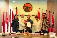 Warga Sihaporas Resmi Laporkan PT TPL ke Fraksi PDIP DPR RI