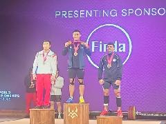 Rizky Juniansyah Raih Medali Emas dan Pecah Rekor Kelas 79 Kg di IWF World Championship 2025