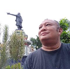 Projo Sumut Sebut Aksi Roy Suryo dan Tifa ke Makam Keluarga Jokowi Tak Bermoral