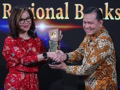 Dorong Implementasi ESG Dalam Bisnis, Bank Jakarta Raih Penghargaan Regional Banking ESG Excellence Award 2025