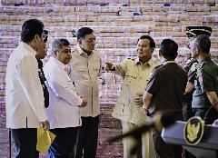 Jaksa Agung Serahkan Uang Kontan Rp 13 Triliun ke Menteri Purbaya, Disaksikan Prabowo