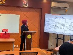 Lulus Ujian Kualifikasi S3, Jurnalis Popy Rakhmawaty Persembahkan Kelulusannya untuk Sang Ibu