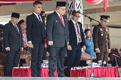 Wesly Silalahi Pimpin Upacara Peringatan Hari Pahlawan dan Ziarah di TMP Nagur Pematangsiantar