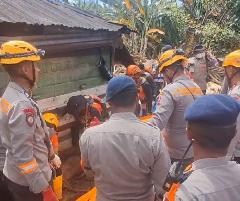 Tim SAR Gabungan Kembali Temukan Satu Korban Banjir di Batang Toru Tapsel