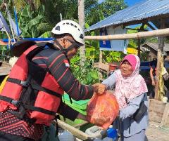 9.558 Relawan dari Berbagai Lembaga Terjun dalam Penanganan Bencana di Sumatra