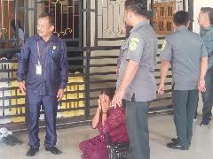 Hakim PN Siantar Vonis Seorang Pembunuh 15 Tahun Bui, Ibu Korban Marah dan Teriak Sekerasnya