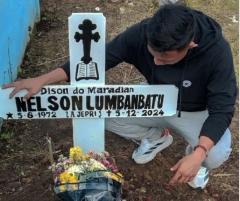 Menangis di Pusara Sang Ayah, Riyan Jefri Hamonangan Lumbanbatu Melawan Kemustahilan