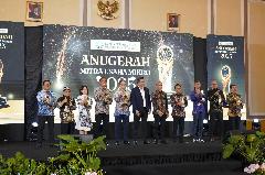 Pemprov DKI Jakarta Sabet Juara Pertama Anugerah Mitra Usaha Mikro 2025