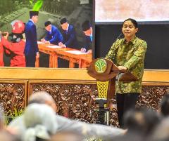 Menhut Raja Juli Mengaku Dijadikan Kambing Hitam atas Bencana di Pulau Sumatra