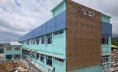 Pembangunan RSUD Borong Hampir Rampung