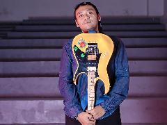 Gitaris Asal Malang, Patrick Lesmana Perkenalkan Single Yabai