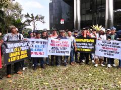 Puluhan Pencipta Lagu Laporkan LMKN ke KPK, Dugaan Penyimpangan Royalti Rp 14 Miliar