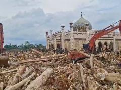 Ribuan Meter Kubik Kayu Hasil Banjir Sumatra Digunakan untuk Pembangunan Hunian Korban