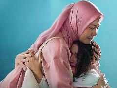 Revalina S. Temat Muncul di Trailer Film Tuhan, Benarkah Kau Mendengarku?