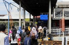 KAI Daop 3 Cirebon Hadirkan Layanan Kereta Api Terjangkau dan Tepat Waktu