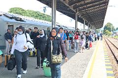 Siap Mudik, Tiket Kereta Api Lebaran 2026 Resmi Dibuka H-45