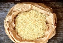 Demi Untung Besar, TKSK Setia Abdya Diduga Bagikan Beras Busuk | Opsi.id