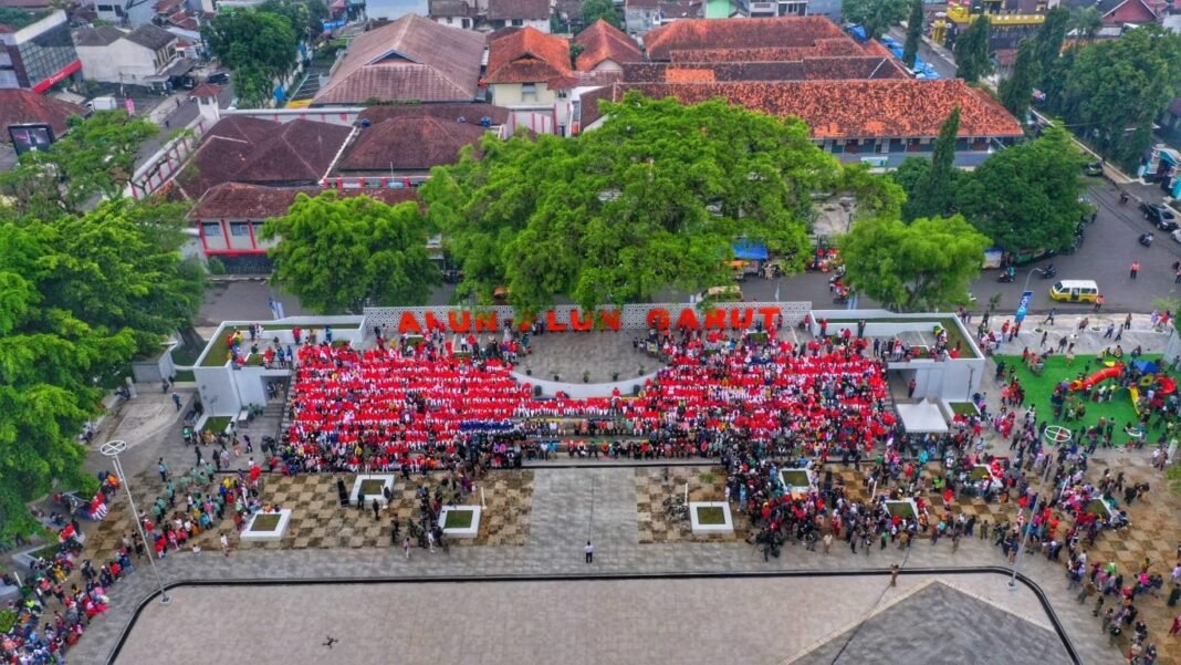 Penampakan Alun-alun Garut Hasil Design Gubernur Jabar Ridwan Kamil Penampakan Alun-alun Garut Hasil Design Gubernur Jabar Ridwan Kamil