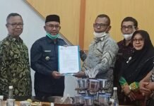 Dua Hari Jalan Kaki Masuk Kantor, Capdin Abdya Tulis Surat Permohonan Maaf