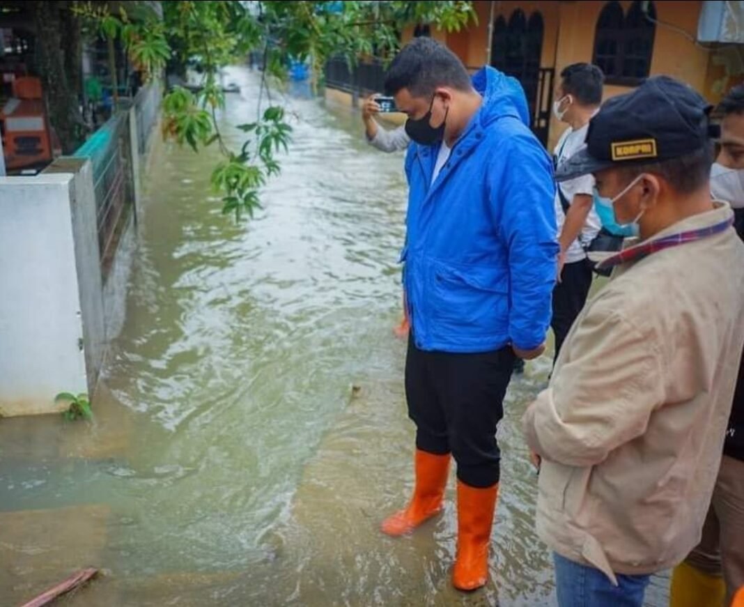Banjir Medan Jadi Sorotan, Bobby Nasution Langsung Minta Maaf Bobby Nasution Langsung Minta Maaf