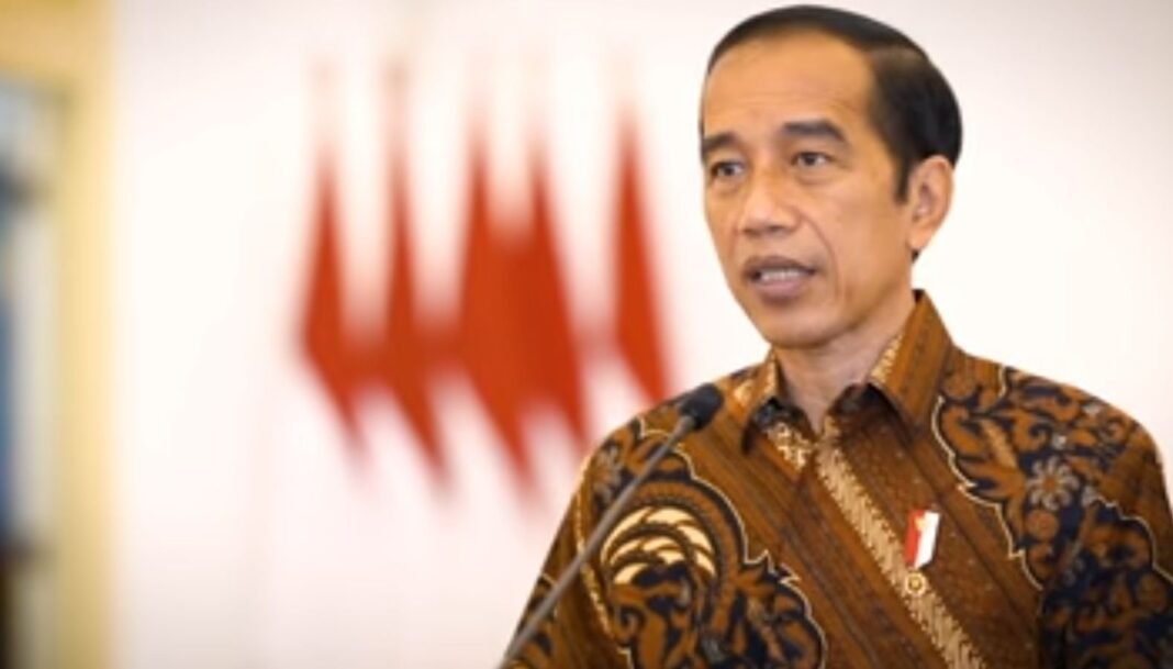 Presiden Jokowi: Sepanjang 2021 Kita Berkutat dengan Dua Kerja Besar Presiden Jokowi: Sepanjang 2021 Kita Berkutat dengan Dua Kerja Besar