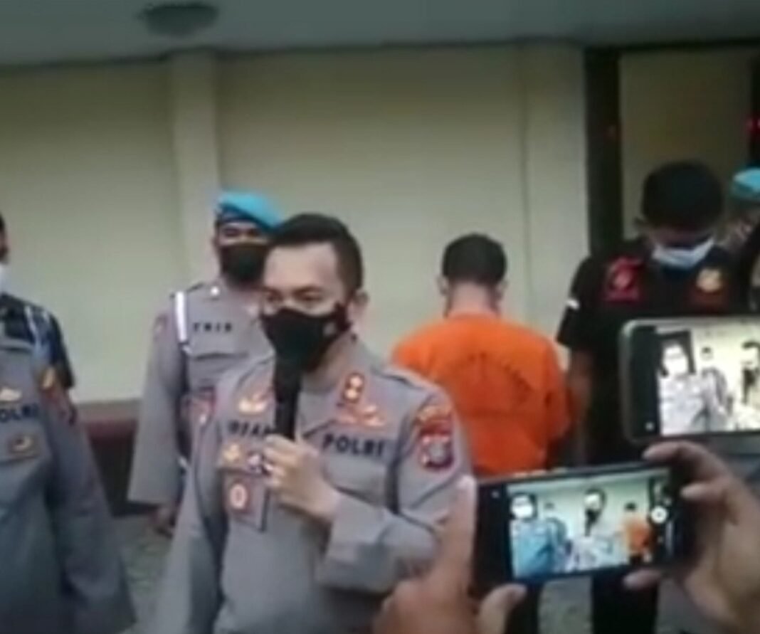 Sopir Asal Jakarta Tewas Ditangan Temannya di Medan Sopir Asal Jakarta Tewas Ditangan Temannya di Medan