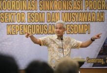 Detik-detik Gubernur Jateng Ganjar Pranowo Tendang Tembok Palsu | Opsi.id