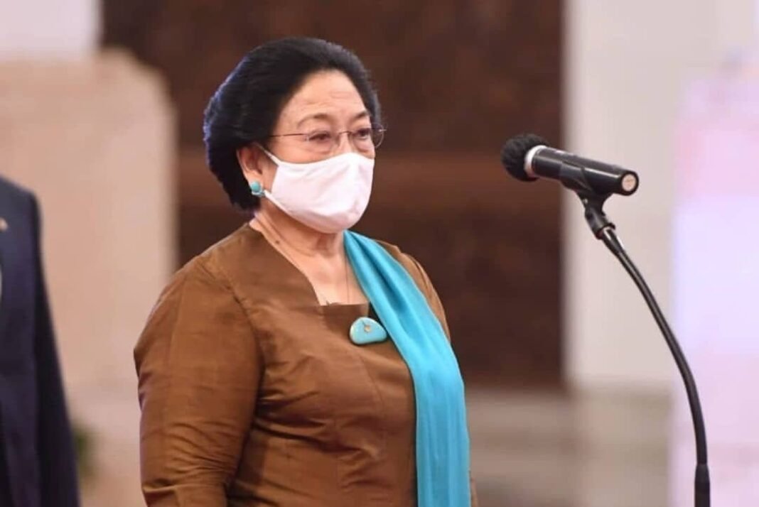 Megawati Perintahkan Baguna PDIP Bantu Korban Erupsi Gunung Semeru Megawati Perintahkan Baguna PDIP Bantu Korban Erupsi Gunung Semeru