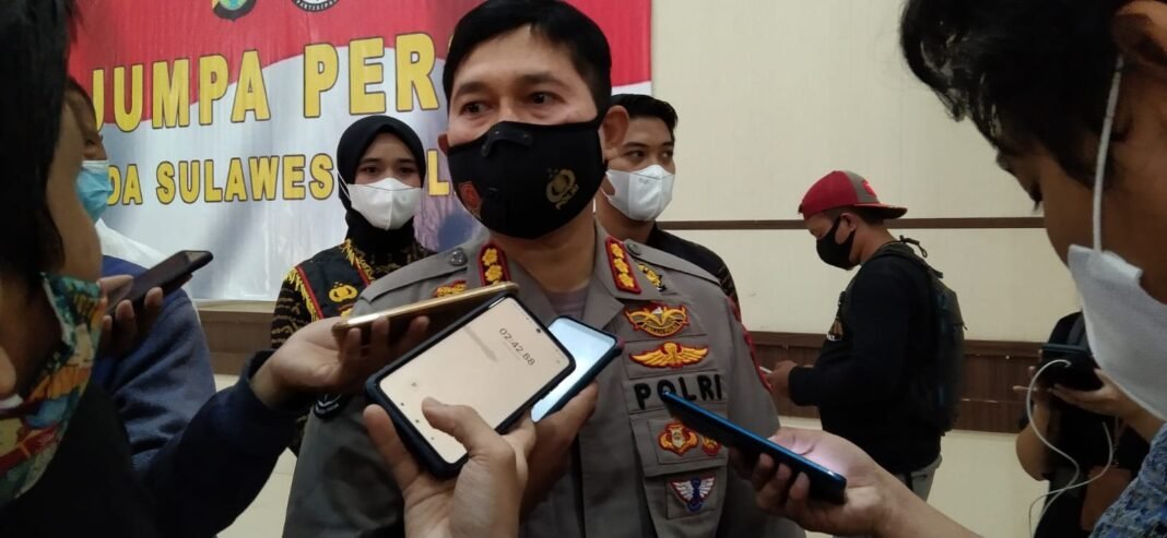 Penyidik Polda Metro Jaya Dalami Kasus Denny Siregar Penyidik Polda Metro Jaya Dalami Kasus Denny Siregar