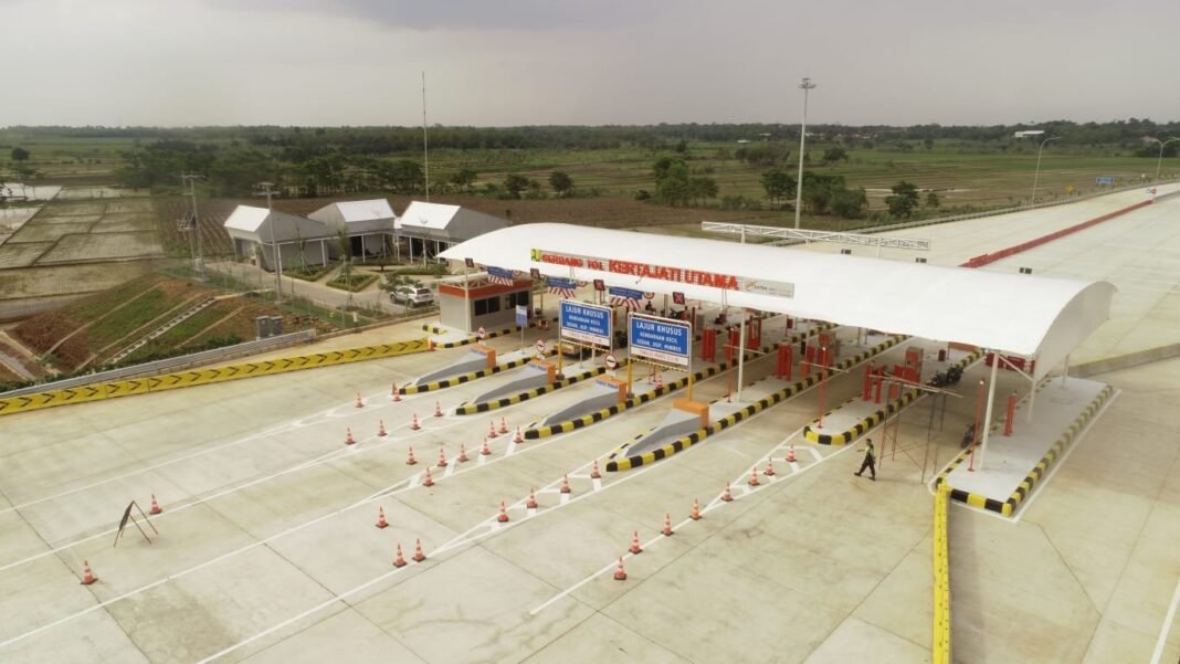 Jalan Tol Akses Bandara Internasional Jawa Barat Kertajati Siap Beroperasi Jalan Tol Akses Bandara Internasional Jawa Barat Kertajati Siap Beroperasi