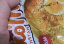 Korban Banjir Sidimpuan Terima Bantuan, Ternyata Berkutu dan Kadaluarsa