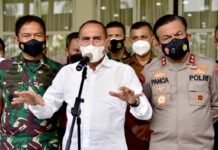 Temukan Potongan Kayu di Lokasi Banjir Madina, Gubernur Sumut Turunkan Tim