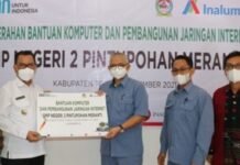 Inalum Berikan Komputer dan Akses Internet di SMPN 2 Pintu Pohan Toba