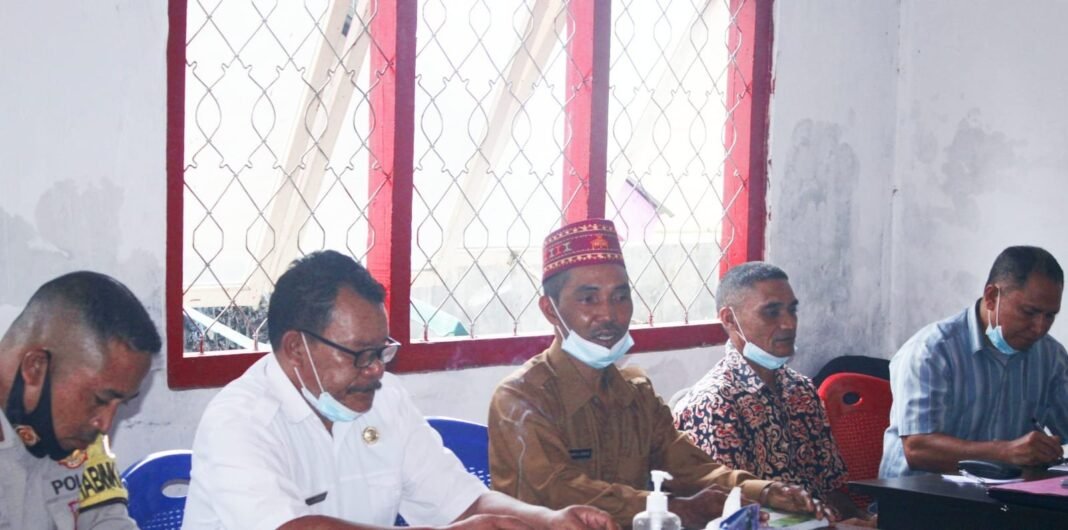 Kades Vinsen Bertekad Desa Manong Keluar dari Status Desa Tertinggal Kades Vinsen Bertekad Desa Manong Keluar dari Status Desa Tertinggal