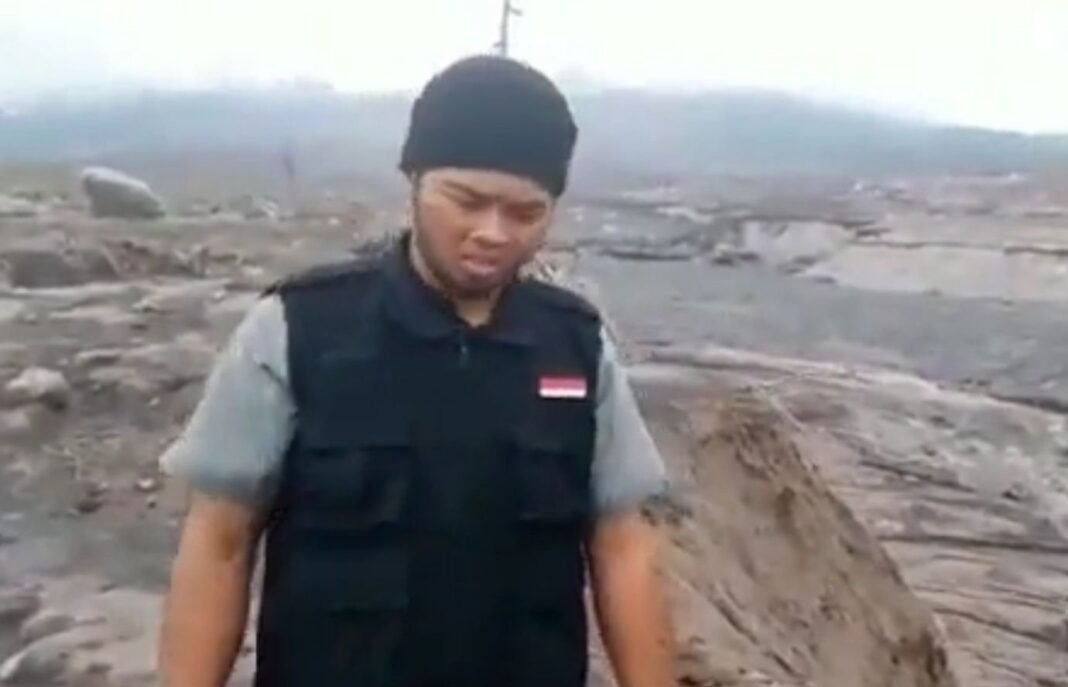 Pria Berjenggot Penendang Sesajen di Lumajang Diburu Polisi Pria Berjenggot Penendang Sesajen di Lumajang Diburu Polisi