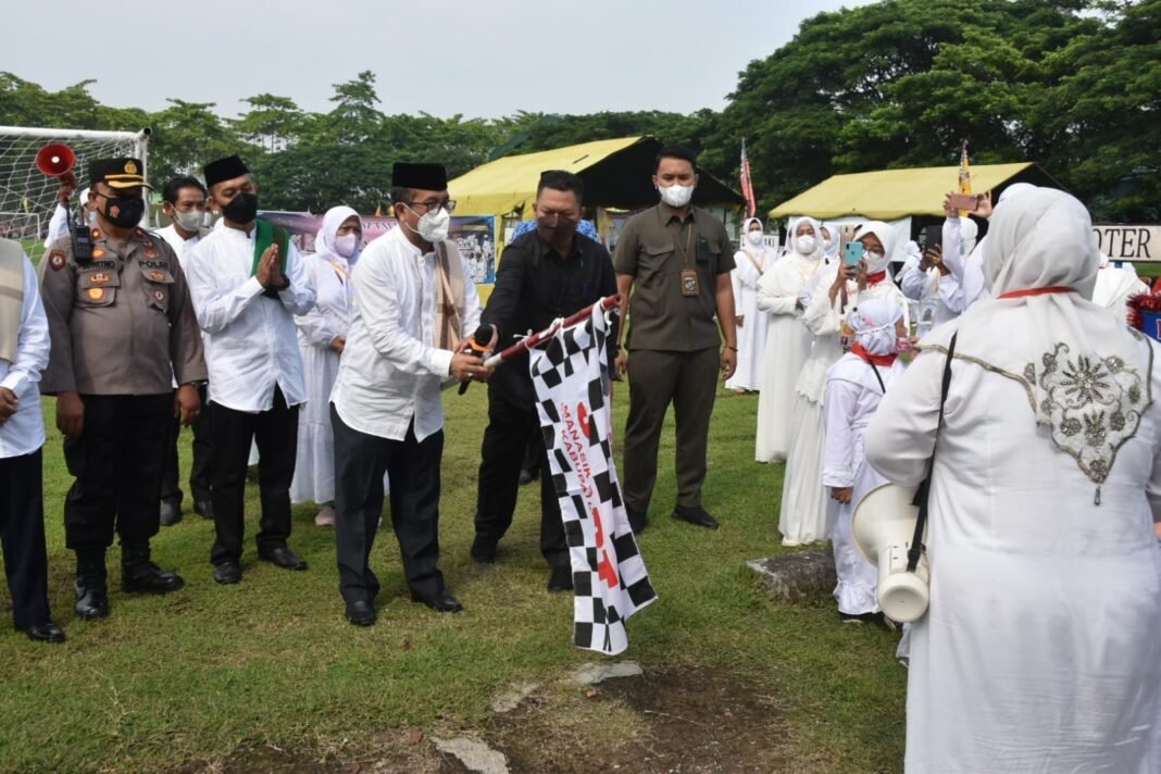 Sempat Terhenti 2 Tahun, Praktik Manasik Haji di Kabupaten Cirebon Kembali Digelar Sempat Terhenti 2 Tahun, Praktik Manasik Haji di Kabupaten Cirebon Kembali Digelar