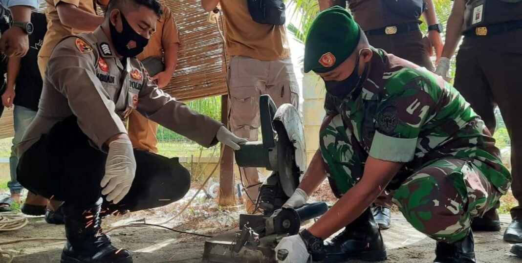 Kejari Aceh Barat Daya Musnahkan Senjata Api Hasil Kejahatan Kejari Aceh Barat Daya Musnahkan Senjata Api Hasil Kejahatan