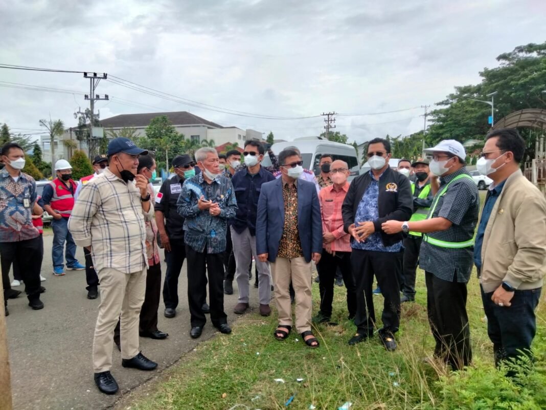 Wakil Ketua DPD RI Mahyudin, Tinjau Pelaksanaan Dana PEN di Sulbar Wakil Ketua DPD RI Mahyudin, Tinjau Pelaksanaan Dana PEN di Sulbar