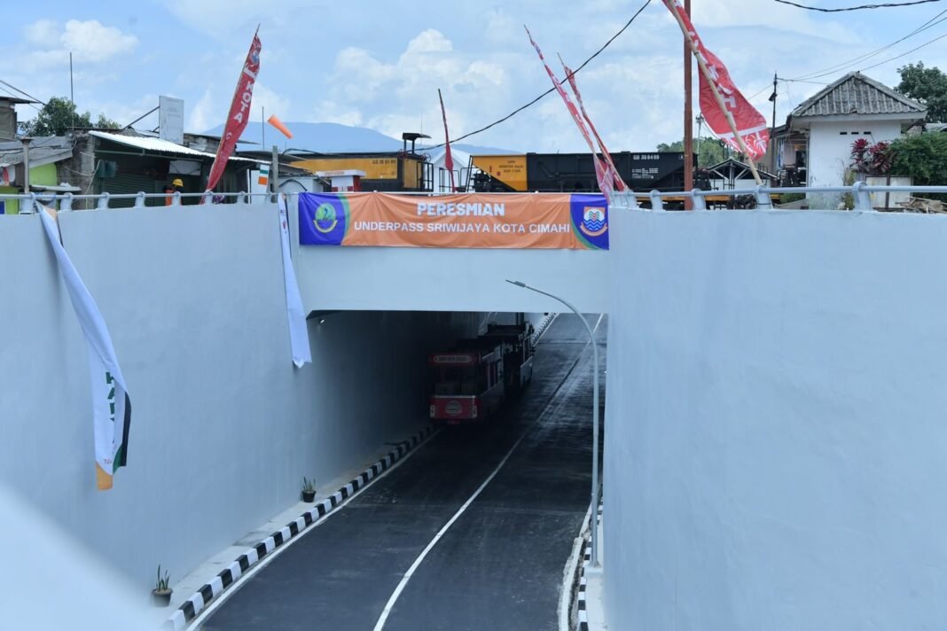 Gubernur Jabar Resmikan Underpass Sriwijaya Cimahi Gubernur Jabar Resmikan Underpass Sriwijaya Cimahi
