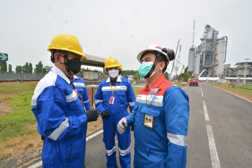 Jelang Turn Around, Kajati Jabar dan Bupati Indramayu Tinjau Kilang Pertamina Balongan Jelang Turn Around, Kajati Jabar dan Bupati Indramayu Tinjau Kilang Pertamina Balongan
