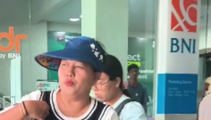 BNI Pematangsiantar didemo sejumlah warga.