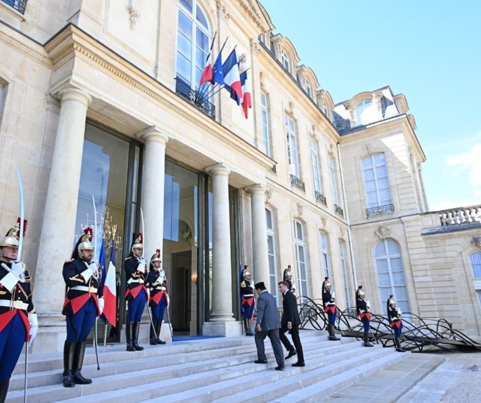 Prabowo Subianto Disambut Kehormatan di Istana Élysée, Bahas Kerja Sama dengan Emmanuel Macron prabowo di paris