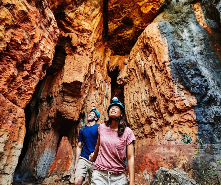 Menjelajahi Gua di Margaret River