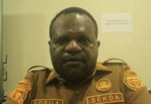 Sekda Kabupaten Tolikara Paparkan Kinerja Setahun Kepemimpinan Bupati dan Wakil Bupati Sekretaris Daerah Kabupaten Tolikara, Dr. Yosua Noak Douw, S.Sos., M.Si., MA